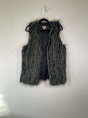 Jolt Black and White Shaggy Faux Fur Vest, Size L Y2K Festival Rave